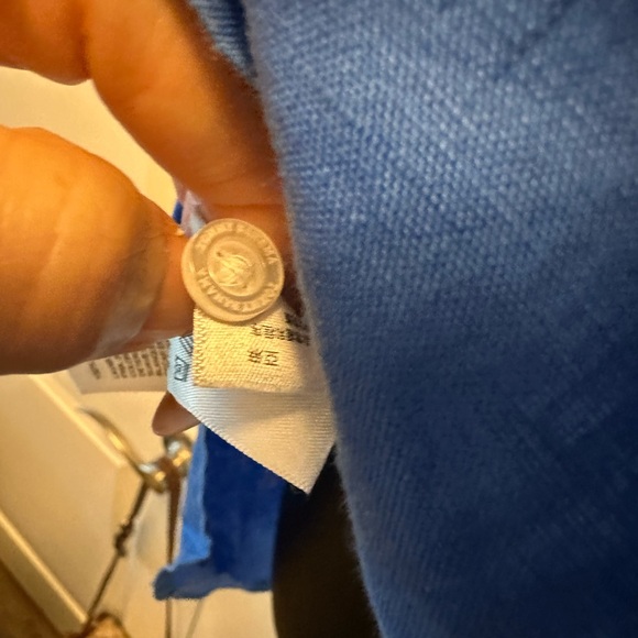 Tommy Bahama 100% linen size medium blouse - Picture 3 of 5